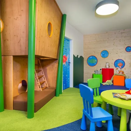 Lägenhetshotell Mondi Am Grundlsee